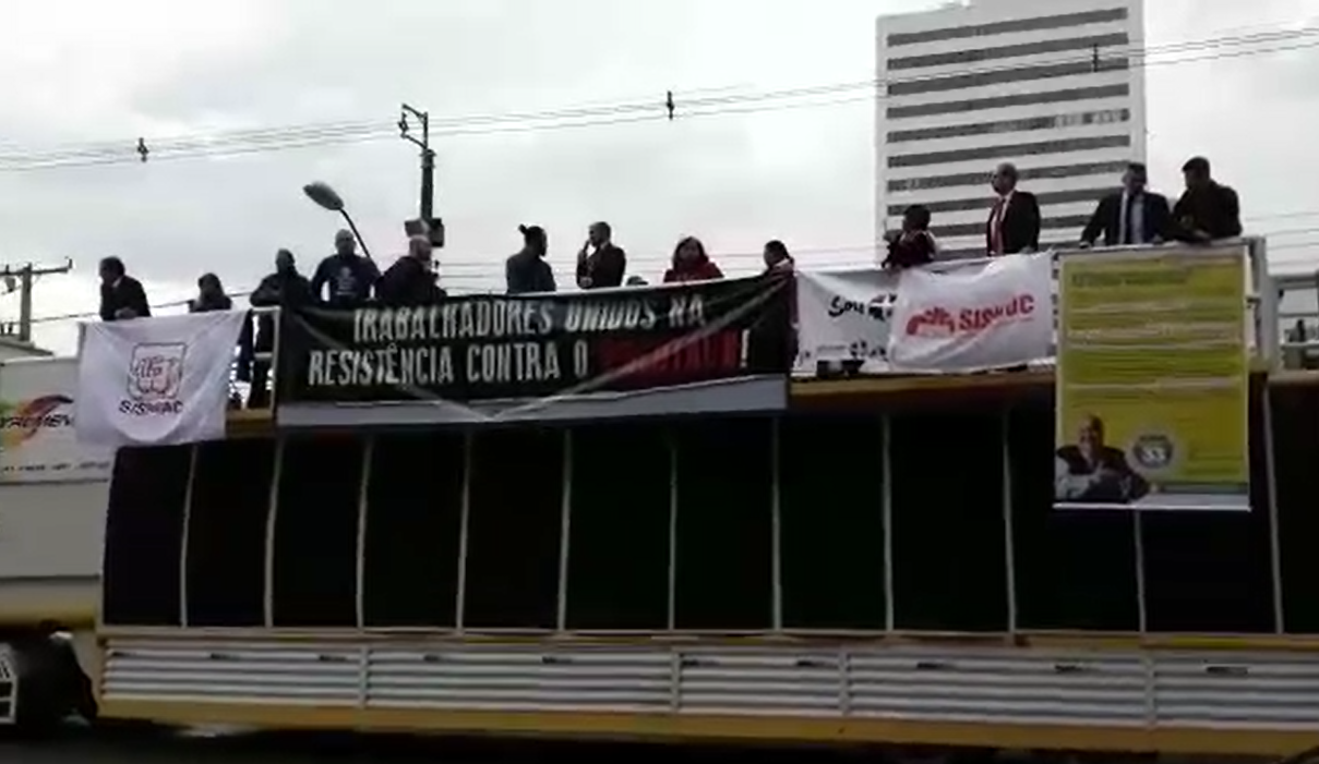 Contra “pacotaço” do governo municipal, presidente da Seccional Paraná apoia servidores de Curitiba