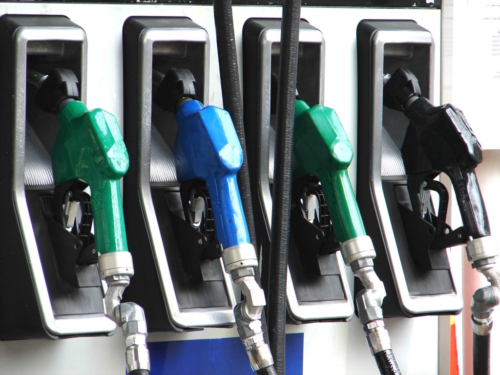 Empresas devem R$ 545 bilhões em imposto responsável por alta da gasolina