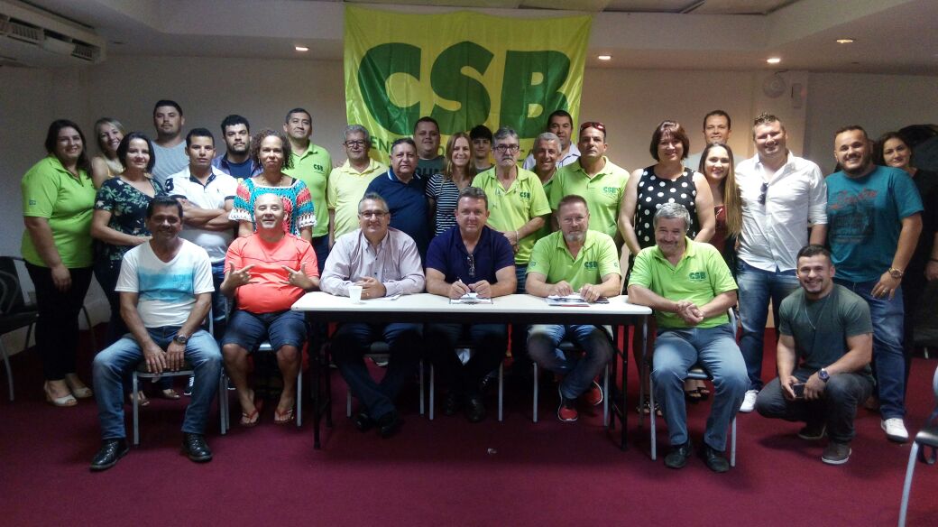 Seccional Santa Catarina da CSB debate a realidade nacional e oficializa sua sede em São José