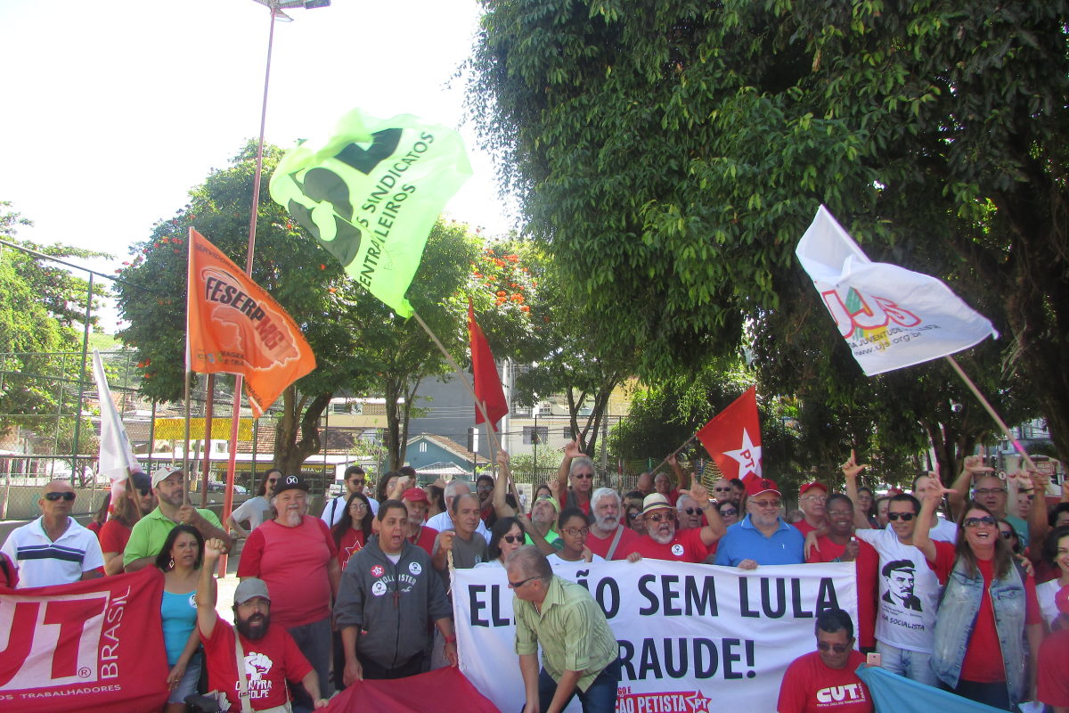 Dirigentes da CSB e trabalhadores vão às ruas em defesa dos direitos e contra os retrocessos durante 1º de Maio