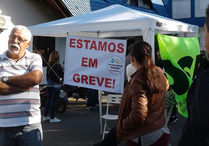 Sem resposta da prefeitura, servidores de Barra Velha (SC) entram em greve