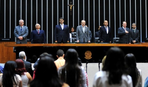 Câmara dos Deputados realiza homenagem aos administradores