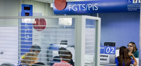 Centrais sindicais vão à Justiça contra perda de 88,3% no FGTS
