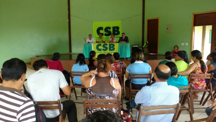 Servidores de Porto Acre (AC) realizam assembleia por reajuste salarial
