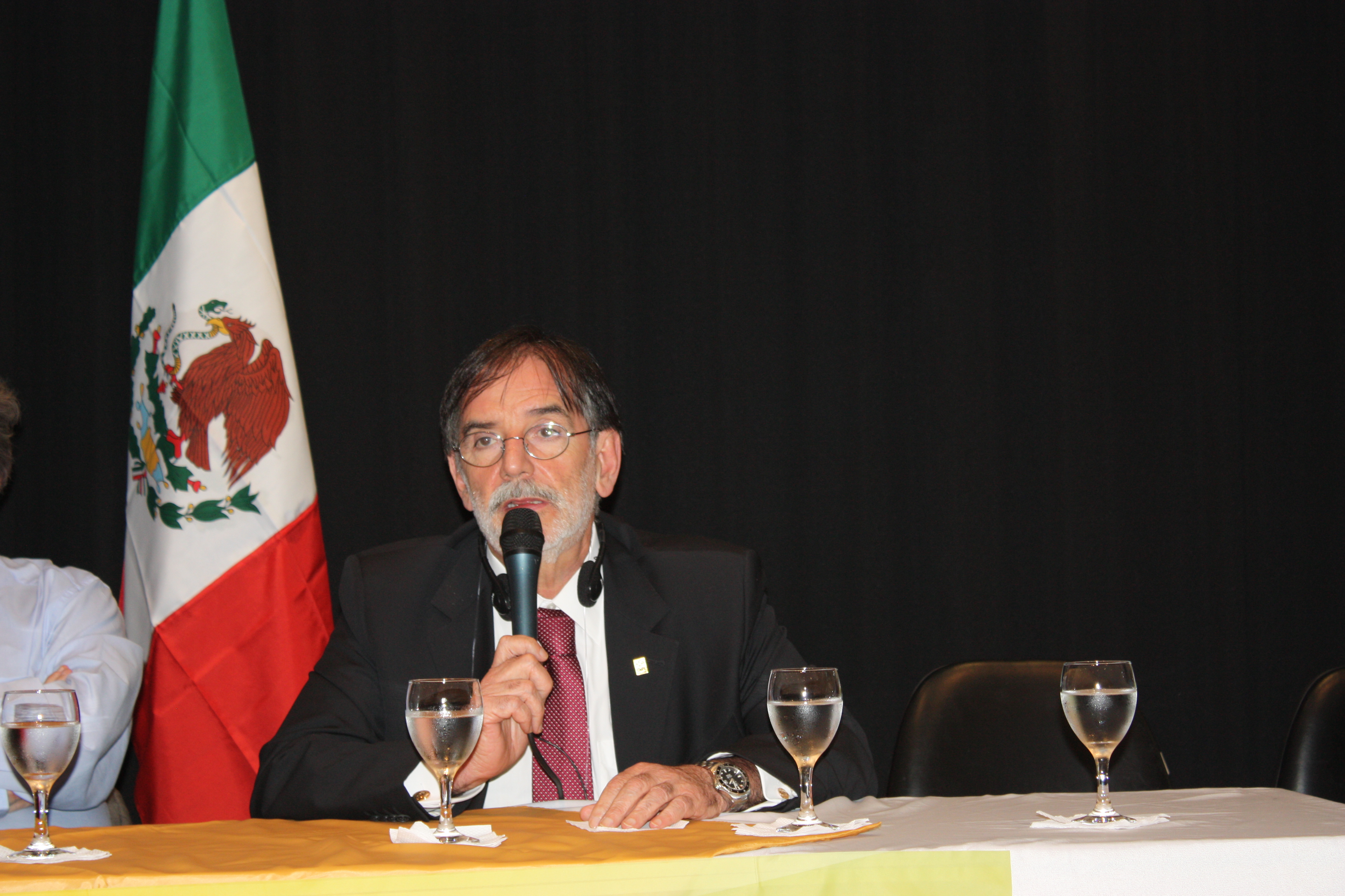 Fórum Brasil | México – 2013 | Carlos Alberto de Azevedo, presidente da Confederação Nacional das Profissões Liberais (CNPL)