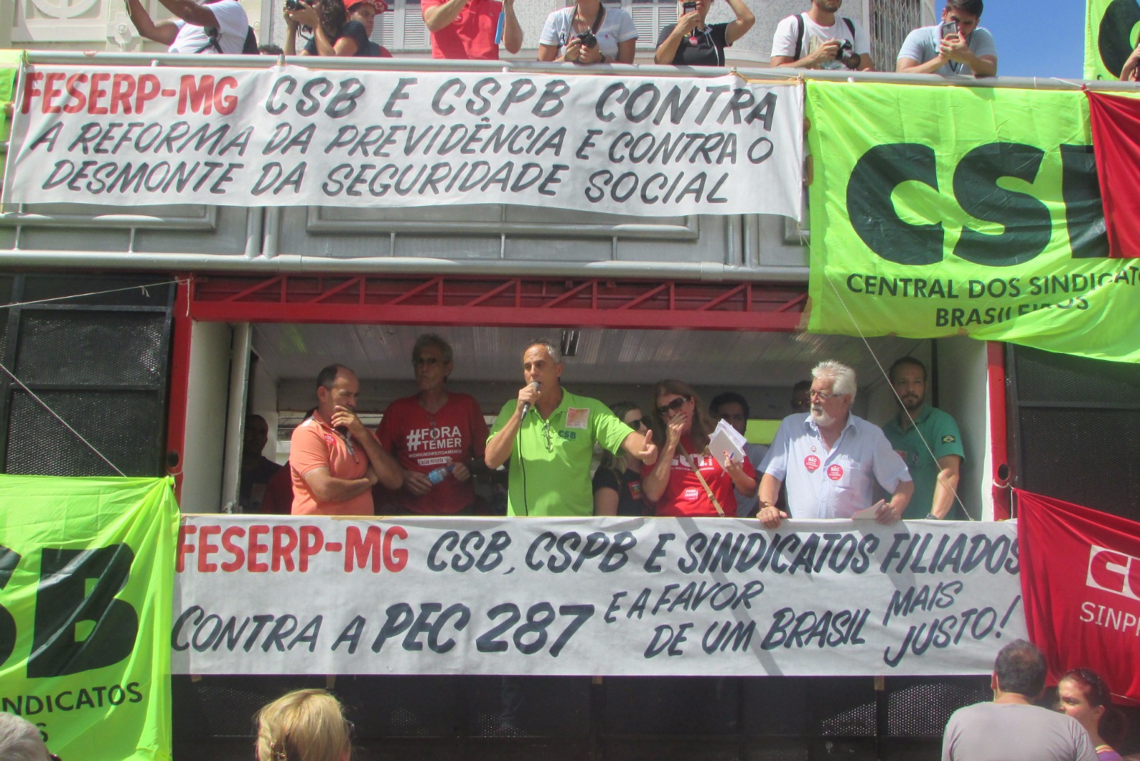 FESERP-MG e CSB participam, em Juiz de Fora, de grande manifestação contra a reforma da Previdência