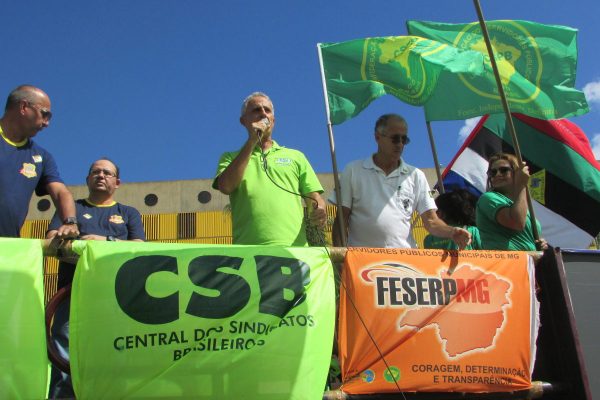 Com o apoio da CSB, delegação da Feserp/MG vive dia intenso em Brasília contra as reformas