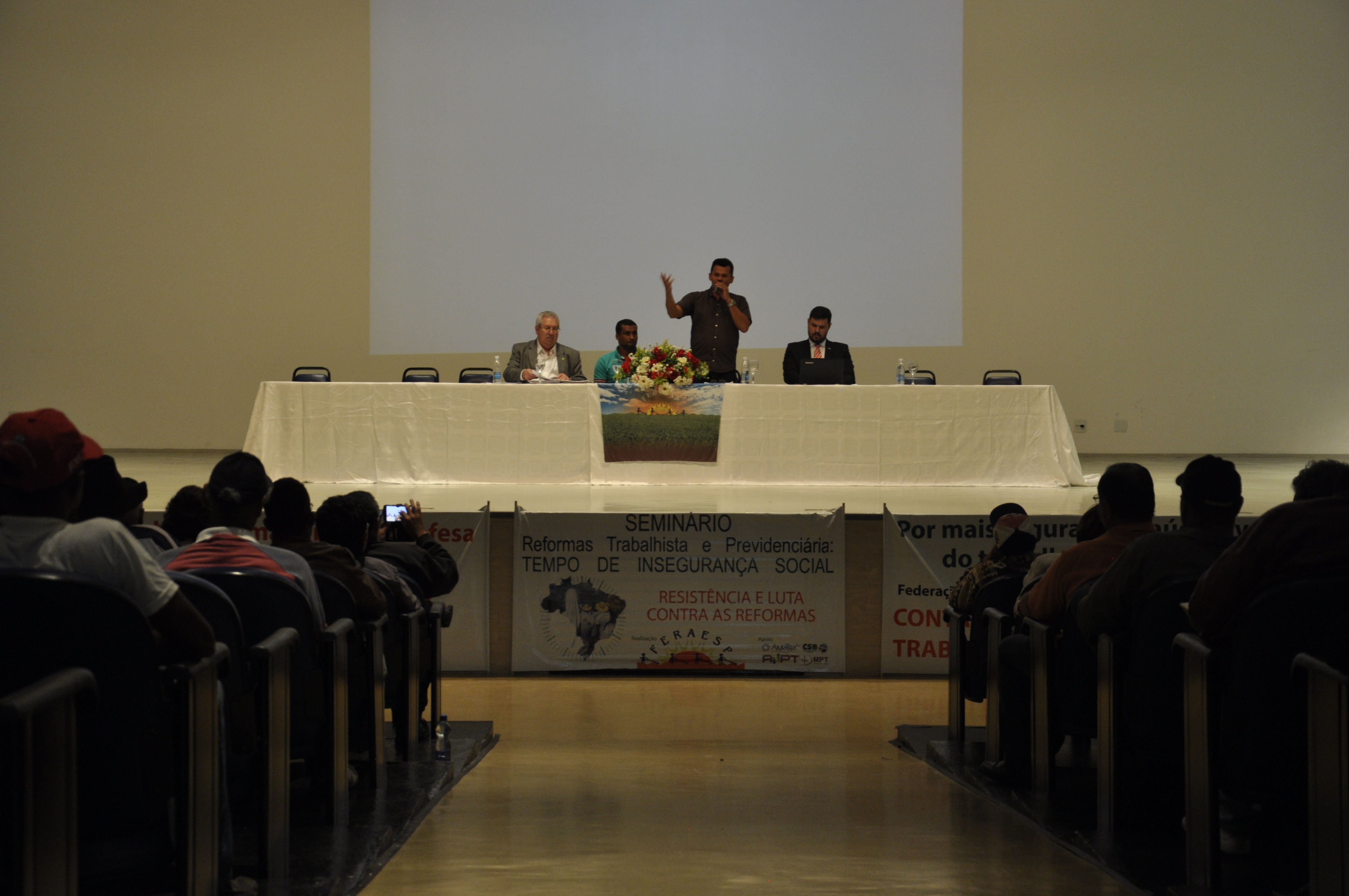 Em seminário, trabalhadores rurais discutem as reformas propostas pelo governo