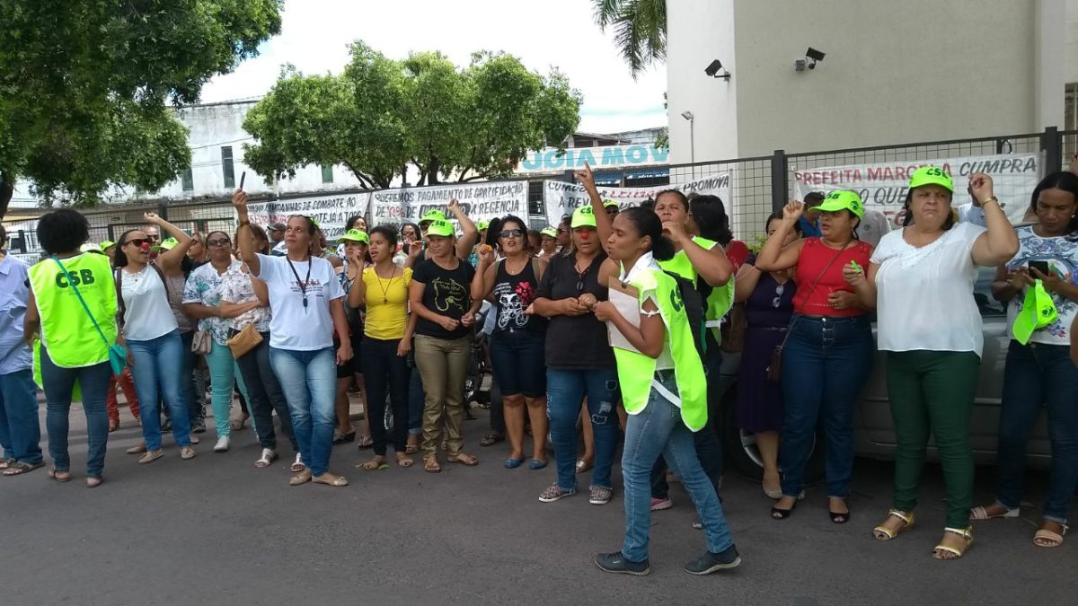 Servidores de Pirapora fazem Ato de Repúdio contra a Administração Municipal
