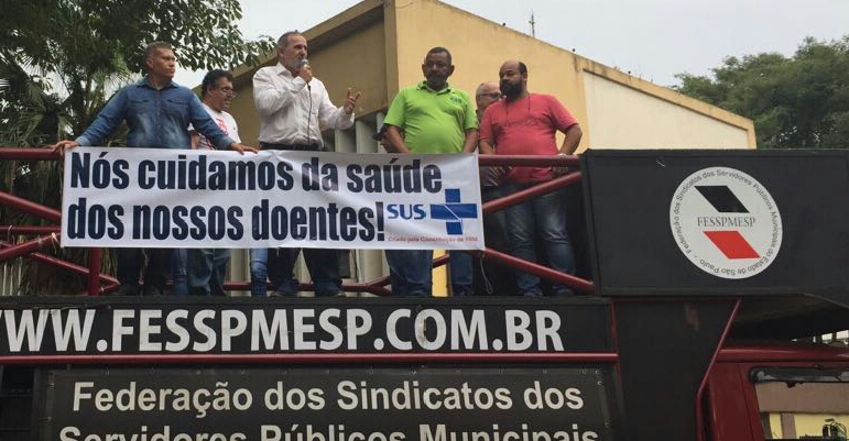 Pela saúde pública, servidores e população de Guarulhos se unem em mobilização