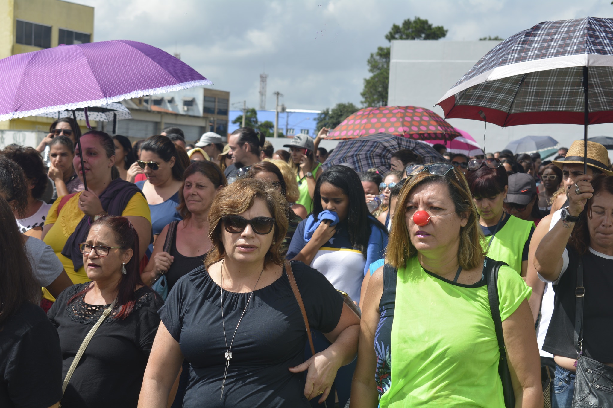 Servidores públicos de Itaquaquecetuba reúnem multidão em dois dias de greve