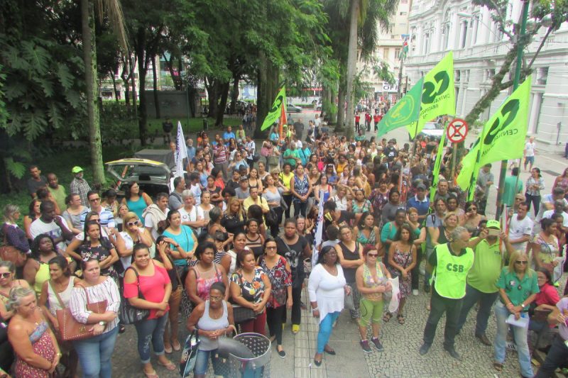 Descaso dos poderes públicos de Minas Gerais provoca onda de greves dos servidores no estado