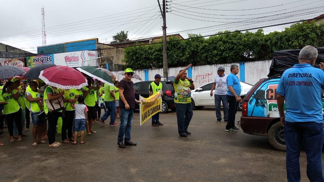Após mobilização, servidores de Umbaúba (SE) conseguem reunião com prefeito sobre o Plano de Carreira (3)