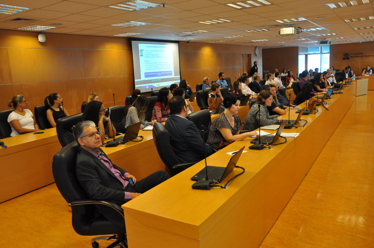 Sindcont-SP participa de reunião com Comissão de Educação Profissional Continuada do CRCSP