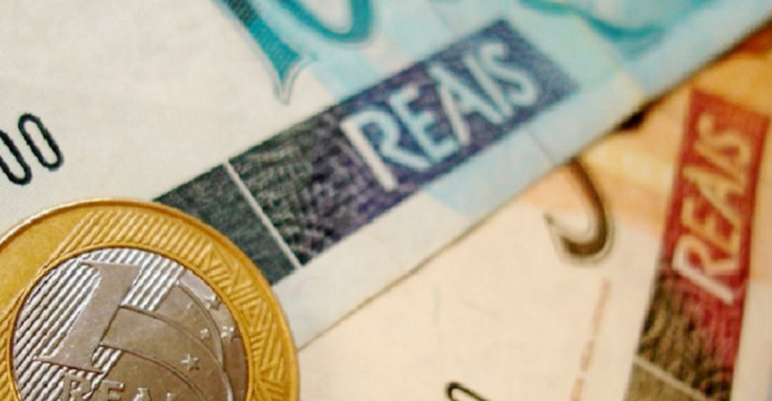 Governo reduz para R$ 1.039 previsão para o salário mínimo em 2020