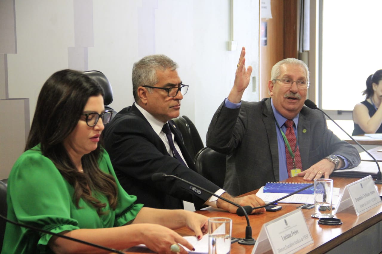 Neto diz no Senado que FIESP será federação de importadores com desindustrialização do país