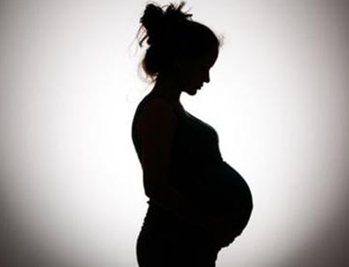Salário de grávida ou de quem está em licença-maternidade pode ser cortado?