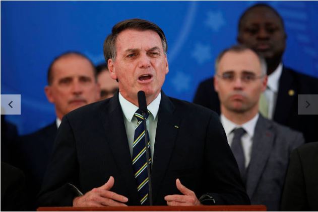 Em decreto, Bolsonaro permite redução de jornada e salários por mais 30 dias