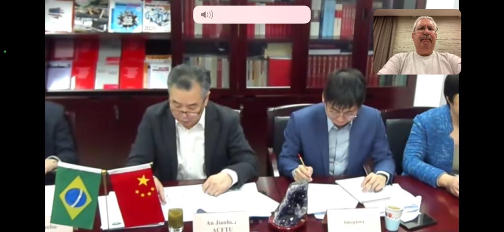 Centrais Sindicais garantem apoio do maior sindicato da China para vacina