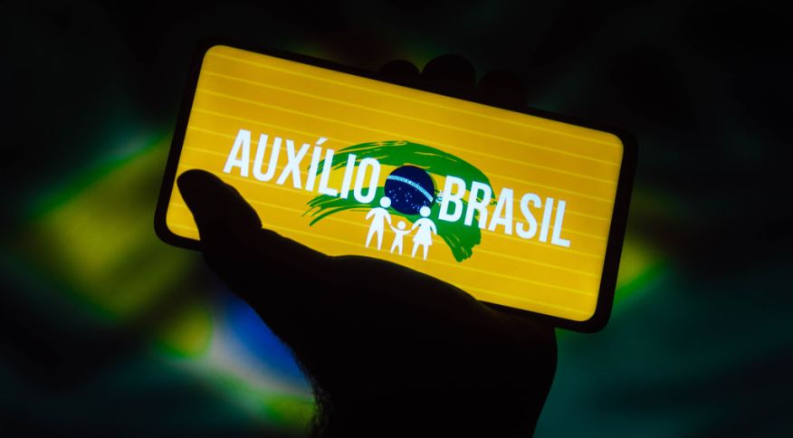 Veja como verificar se você vai receber o Auxílio Brasil e como se cadastrar