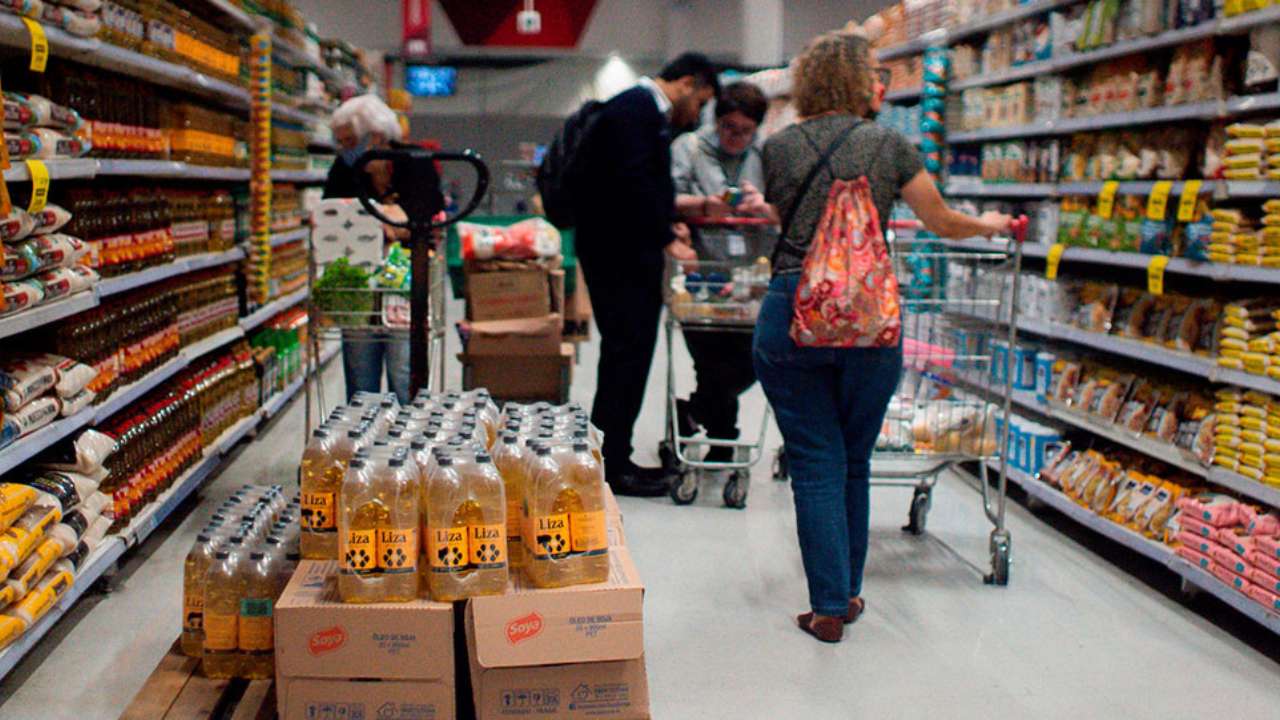 Brasil tem 68,4 milhões de endividados; maioria é com supermercado