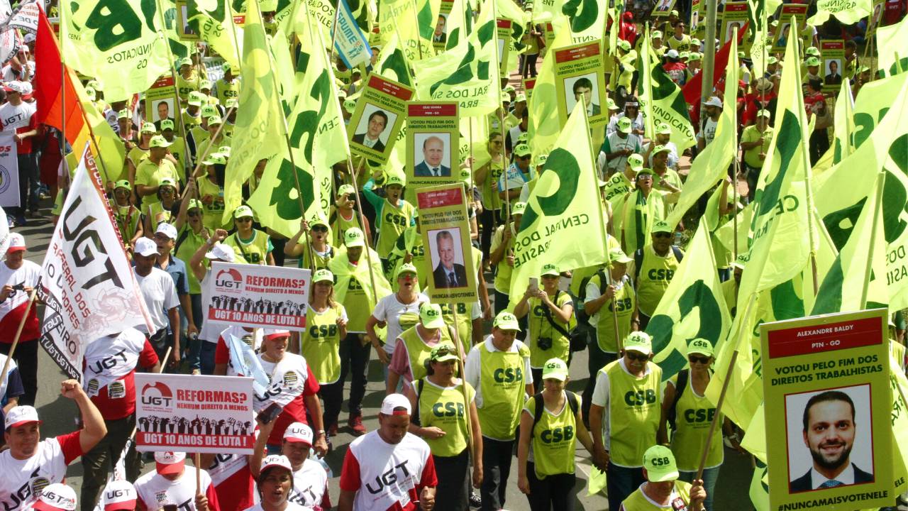 Efeito reforma trabalhista: sindicalização no Brasil é a menor da história; entenda