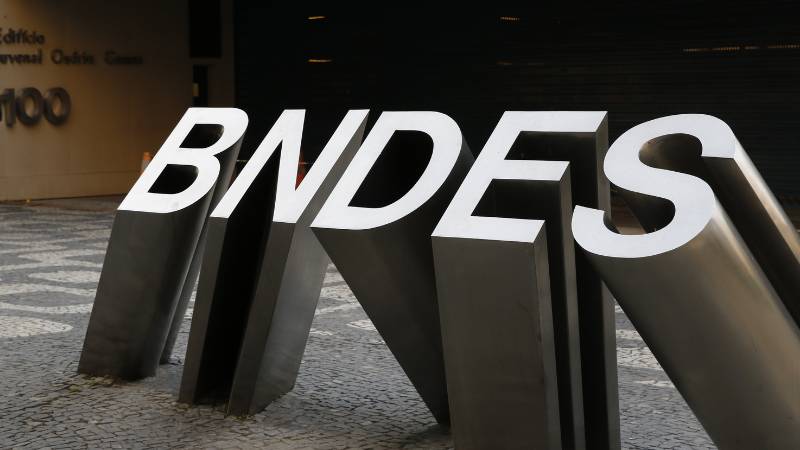 Nota: Centrais sindicais apoiam parcelamento de dívida do BNDES