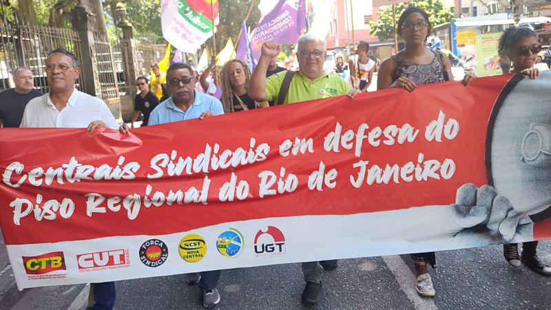 Centrais fazem protesto por reajuste do piso regional do RJ, congelado desde 2019