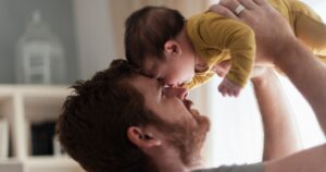 ampliacao-da-licenca-paternidade-confira-novas-regras-e-prazos