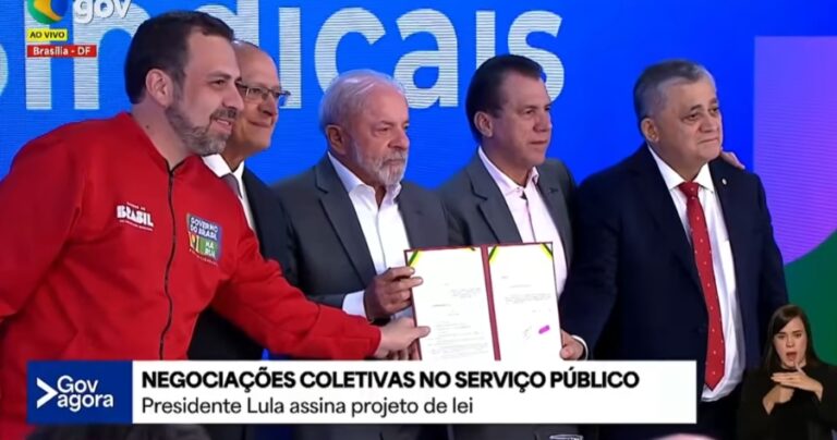 lula-assina-projeto-sobre-negociacao-coletiva-para-trabalhadores-do-servico-publico