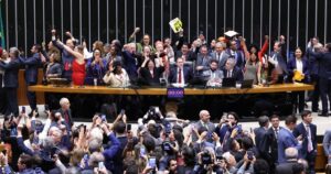 camara-aprova-pec-reduz-jornada-fim-escala-6x1