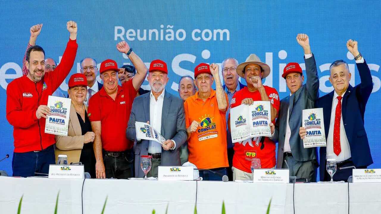 Pauta da Classe Trabalhadora entregue ao presidente Lula