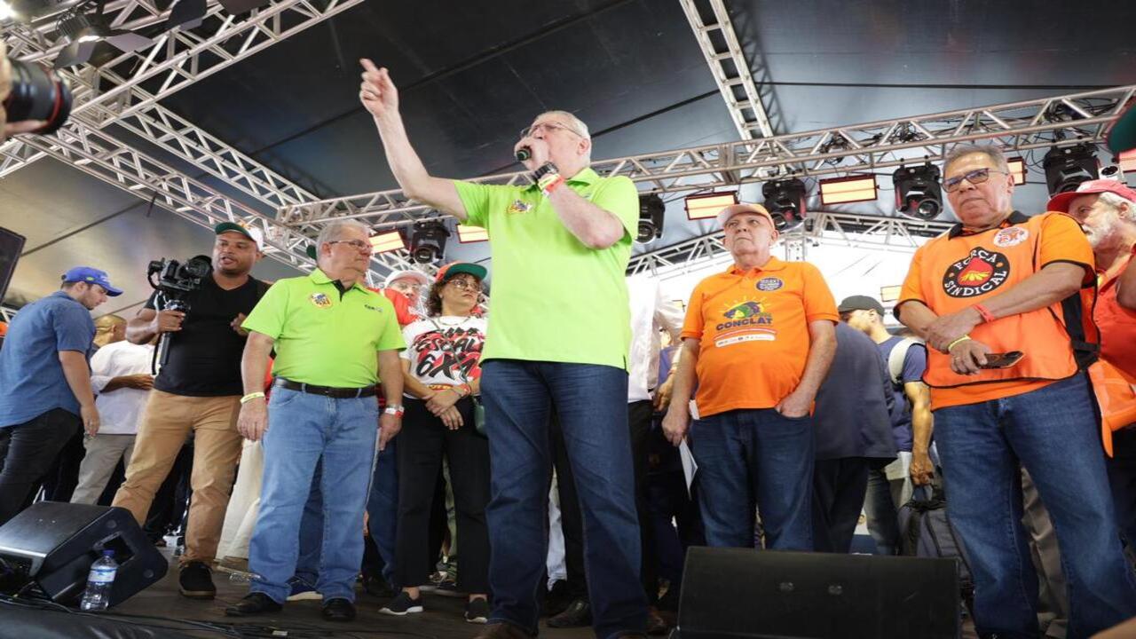 Antonio Neto realiza fala durante a Conclat 2026