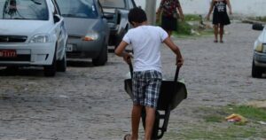 criancas-adolescentes-trabalho-infantil-2025