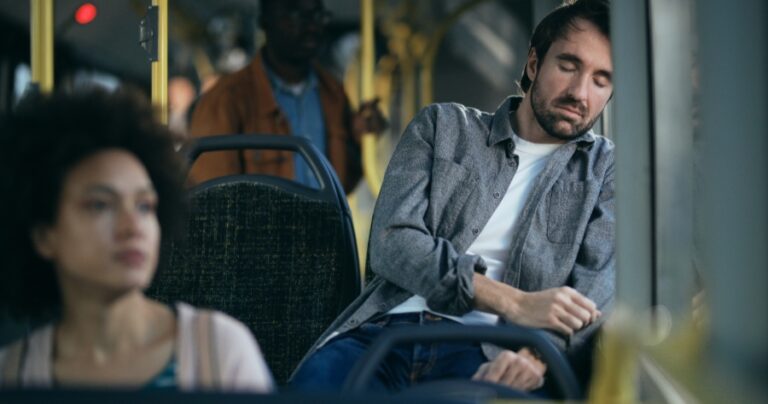 escala-6x1-jornadas-64-horas-trabalhadores-baixa-renda