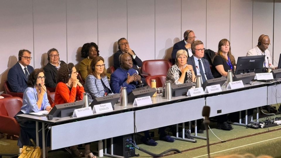 secretario-geral-oit-alerta-desafios-ia-plataformas