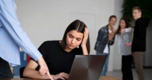 apelidos-trabalho-assedio-moral-indenizacao