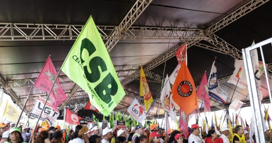 nota-centrais-defesa-instituicoes-democracia