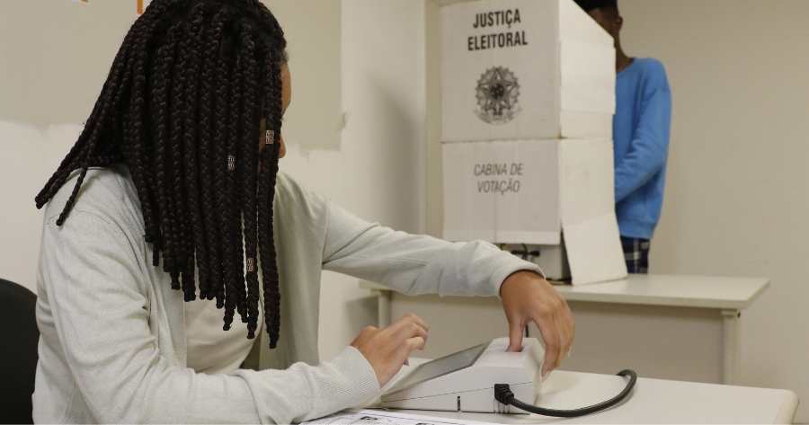 ser-mesario-vale-pena-saiba-beneficios-trabalha-eleicoes