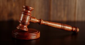 condena-empresa-aviso-previo-durante-licenca-maternidade