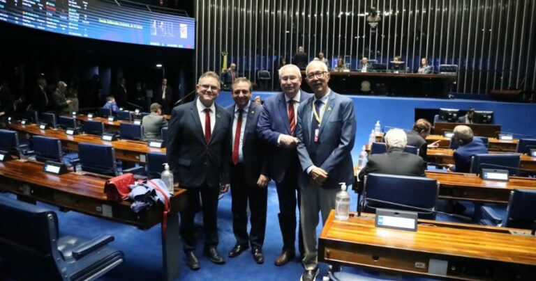 acompanha-votacao-fim-escala-6x1-senado
